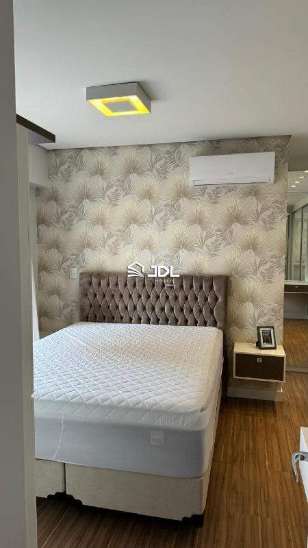 Apartamento à venda no bairro Centro: