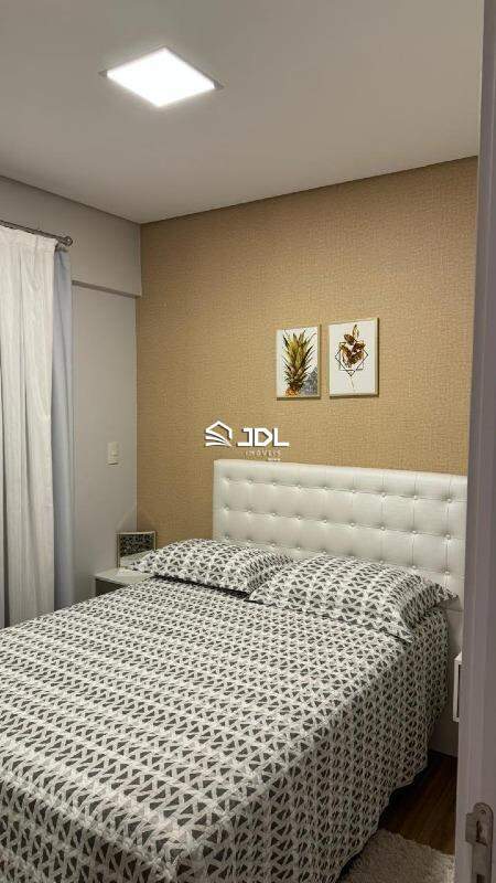 Apartamento à venda no bairro Centro: