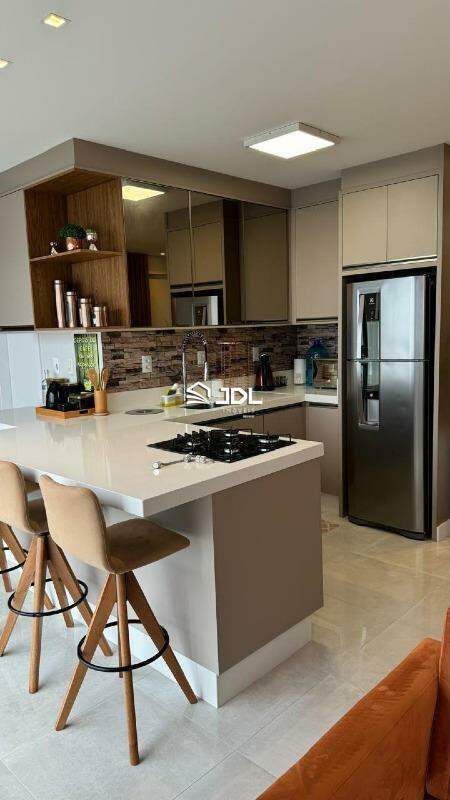 Apartamento à venda no bairro Centro:
