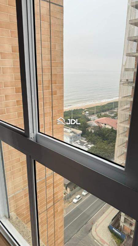 Apartamento à venda no bairro Centro: