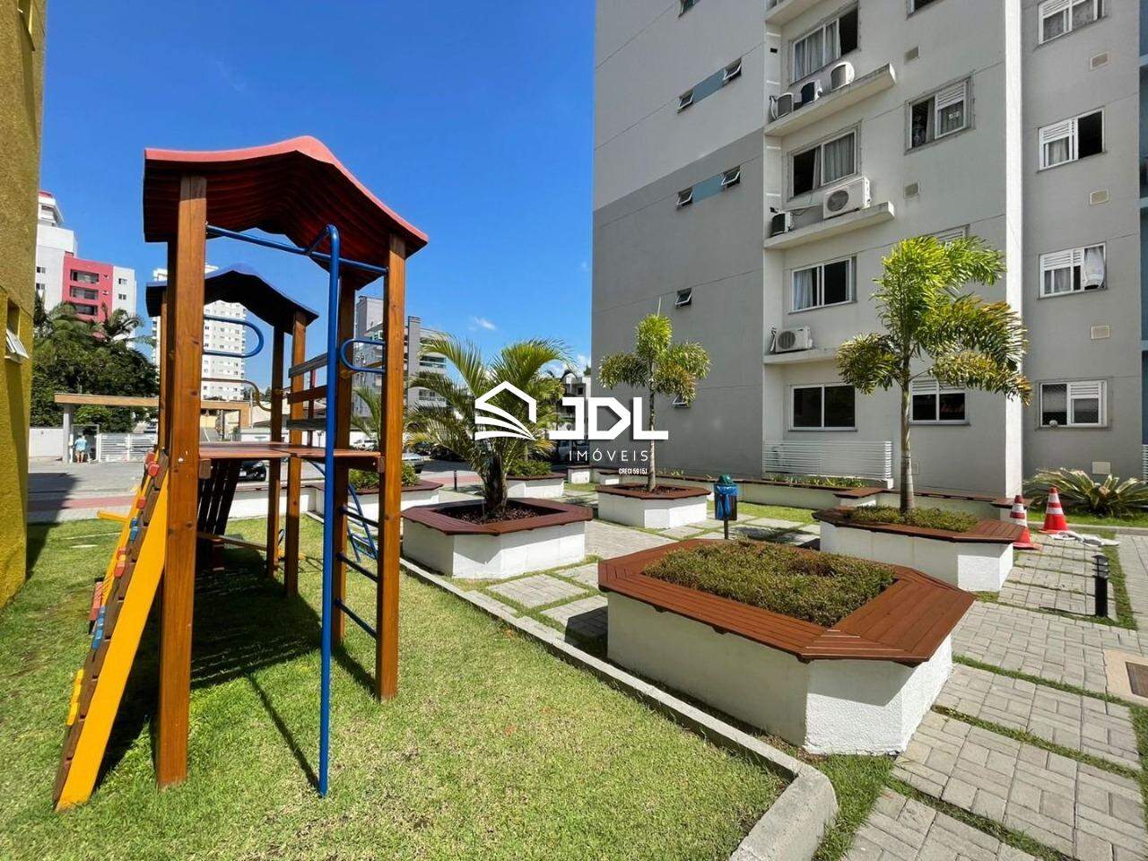 Apartamento à venda no bairro Escola Agrícola: 