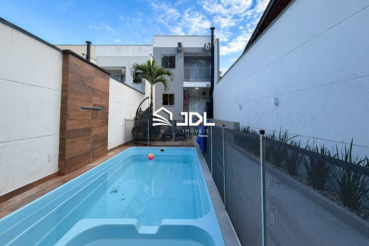 Casa à venda no bairro Ponta Aguda: