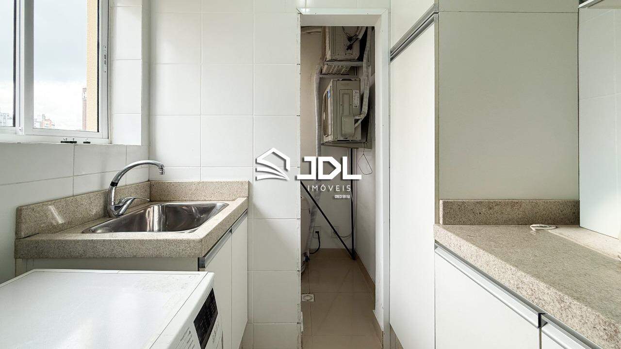 Apartamento à venda no bairro Vila Nova: