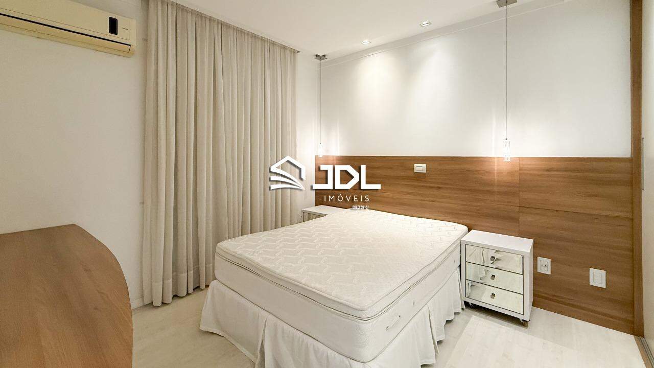 Apartamento à venda no bairro Vila Nova: