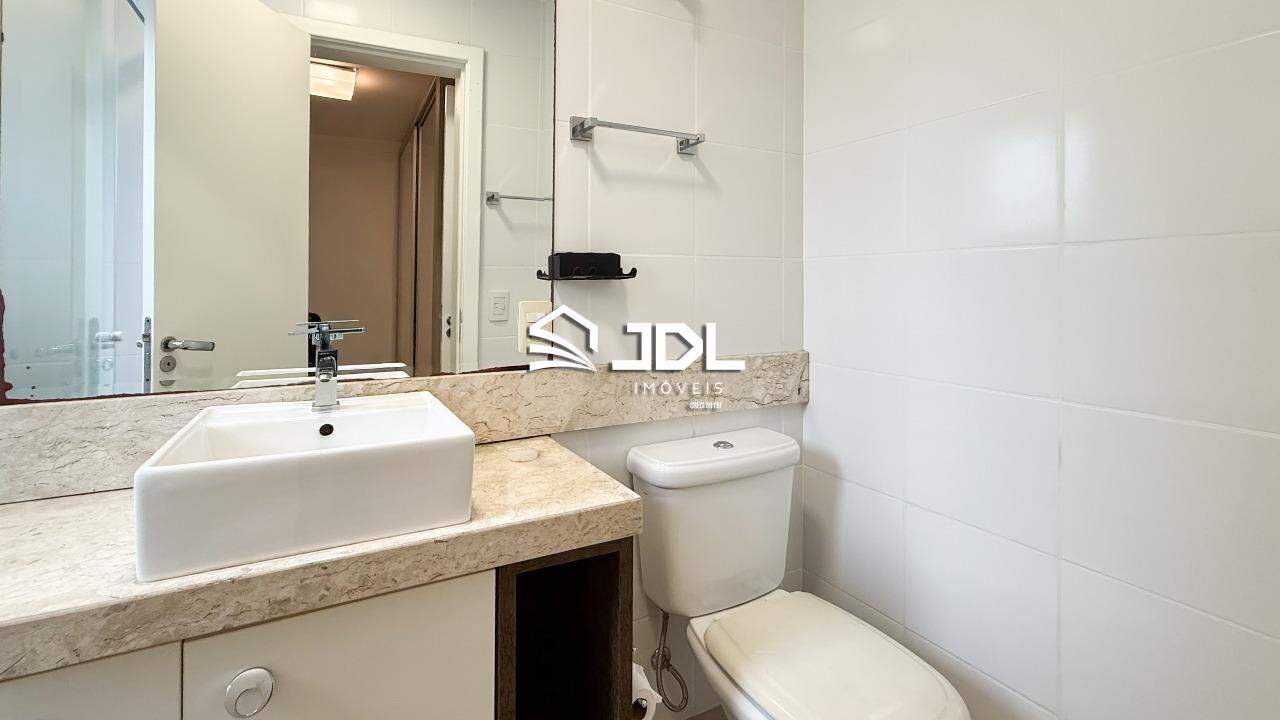 Apartamento à venda no bairro Vila Nova: