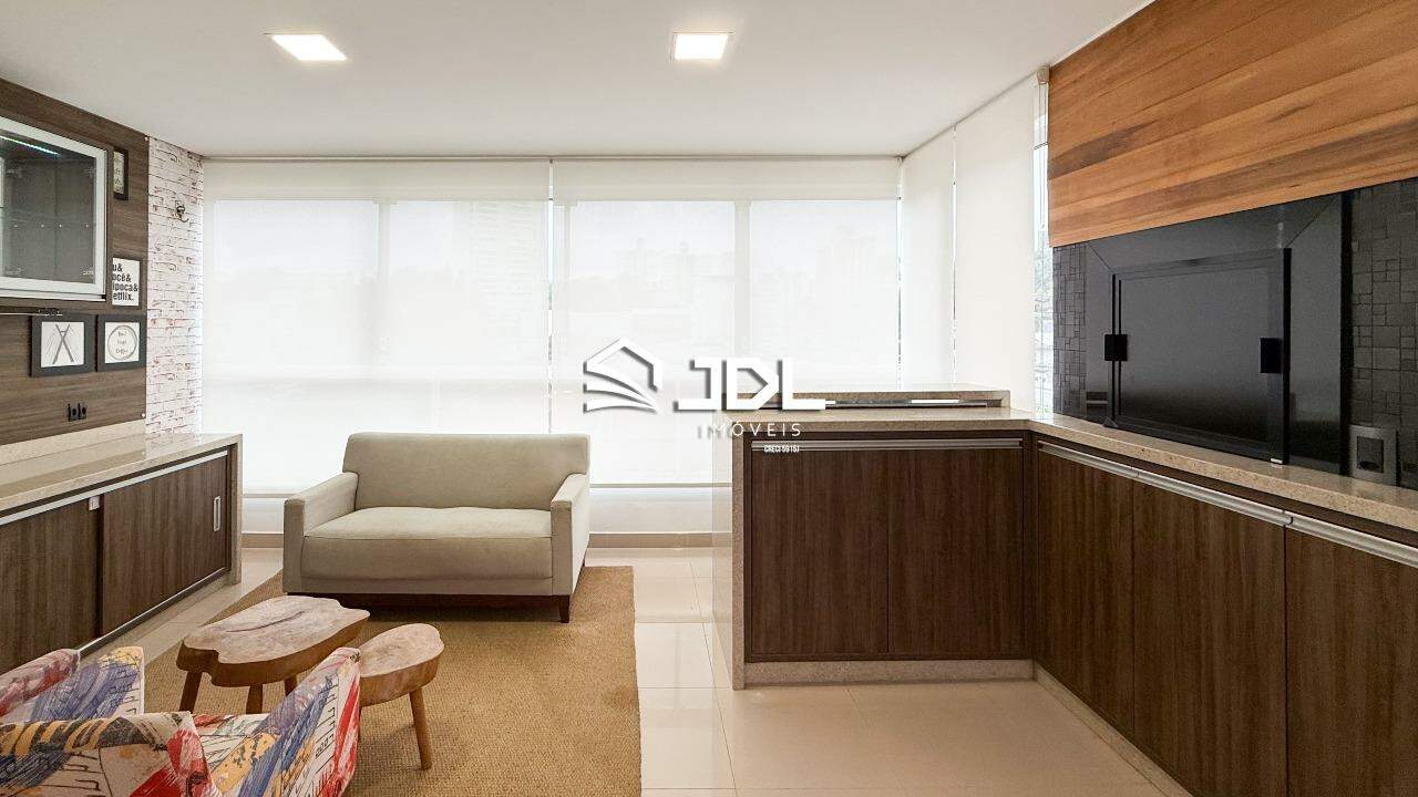 Apartamento à venda no bairro Vila Nova: