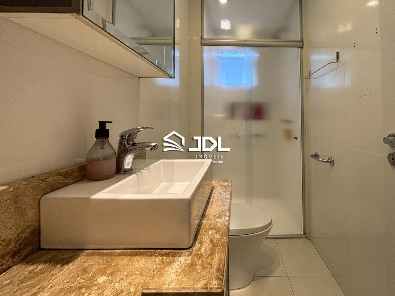 Apartamento à venda no bairro Água Verde: 
