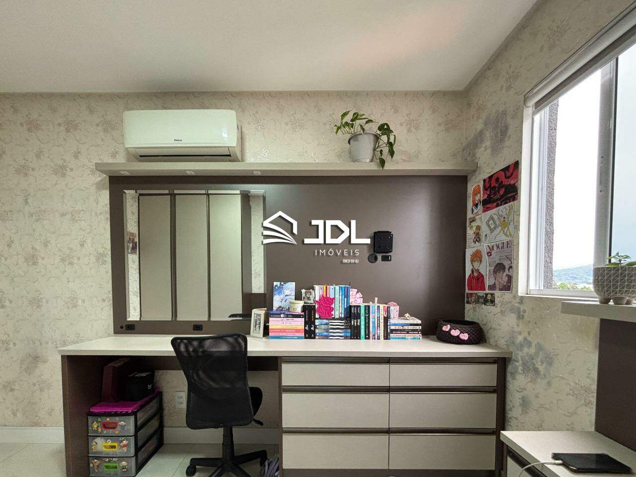 Apartamento à venda no bairro Água Verde: 