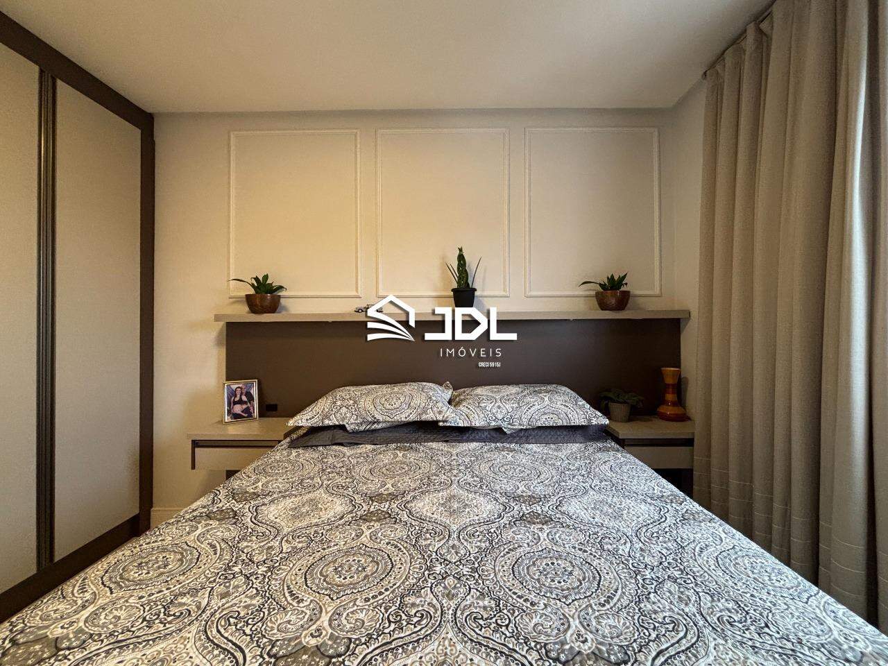 Apartamento à venda no bairro Água Verde: 