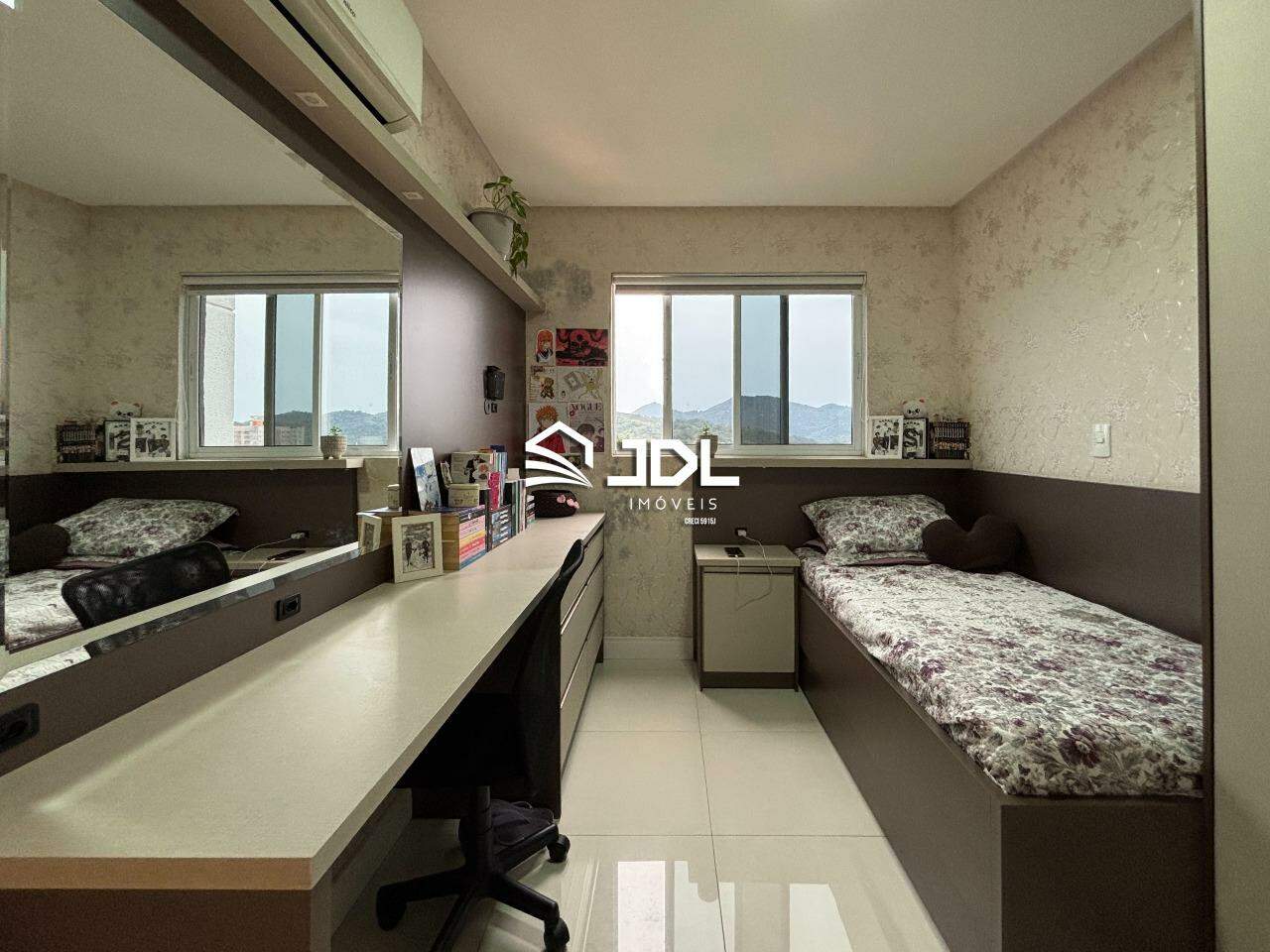 Apartamento à venda no bairro Água Verde: 