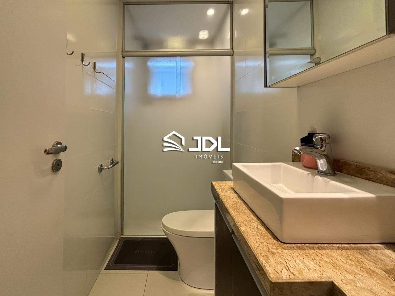 Apartamento à venda no bairro Água Verde: 