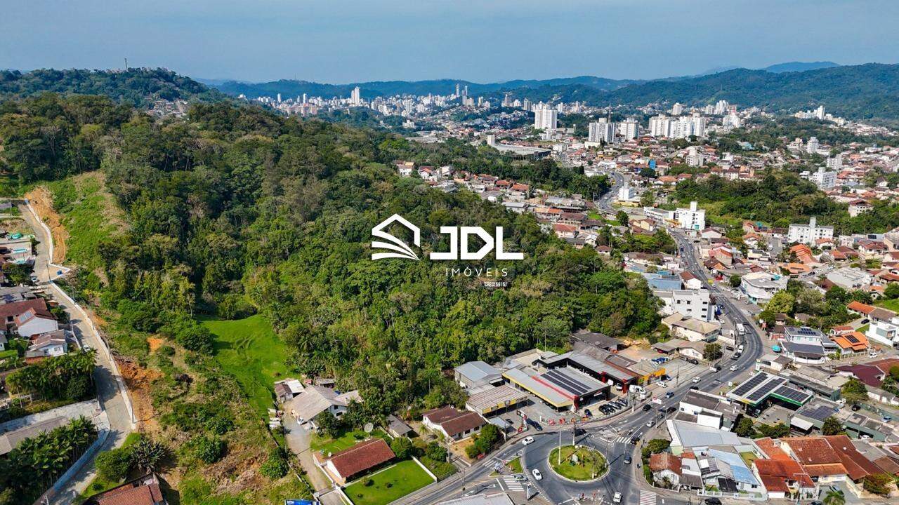Terreno à venda no bairro Água Verde: 