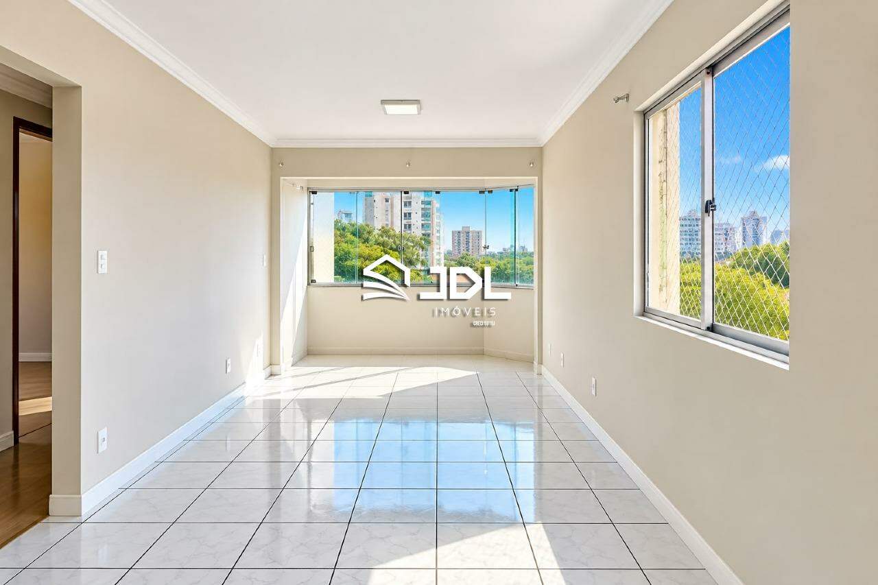 Apartamento à venda no bairro Victor Konder: 