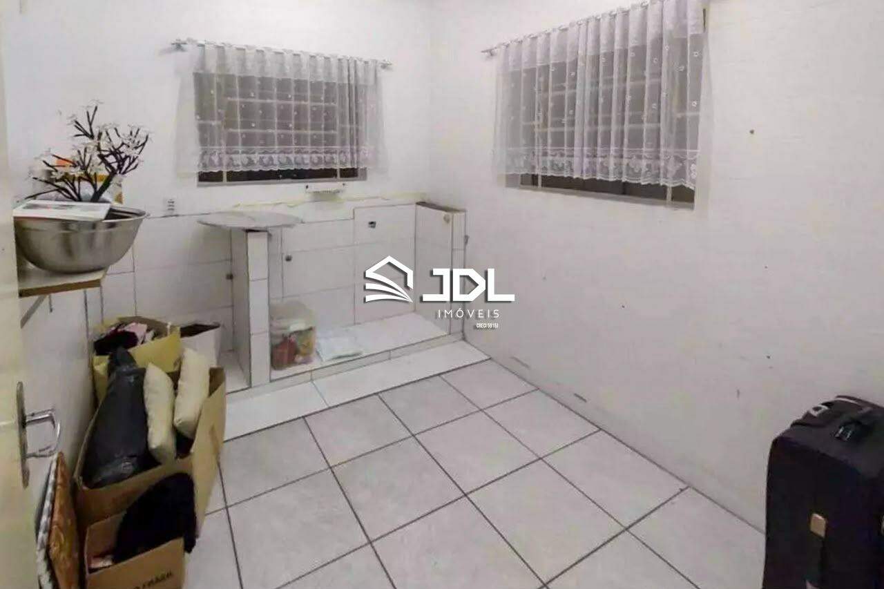 Casa à venda no bairro Ponta Aguda: 