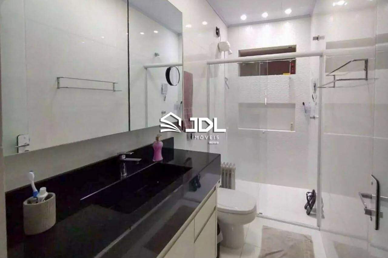 Casa à venda no bairro Ponta Aguda: 