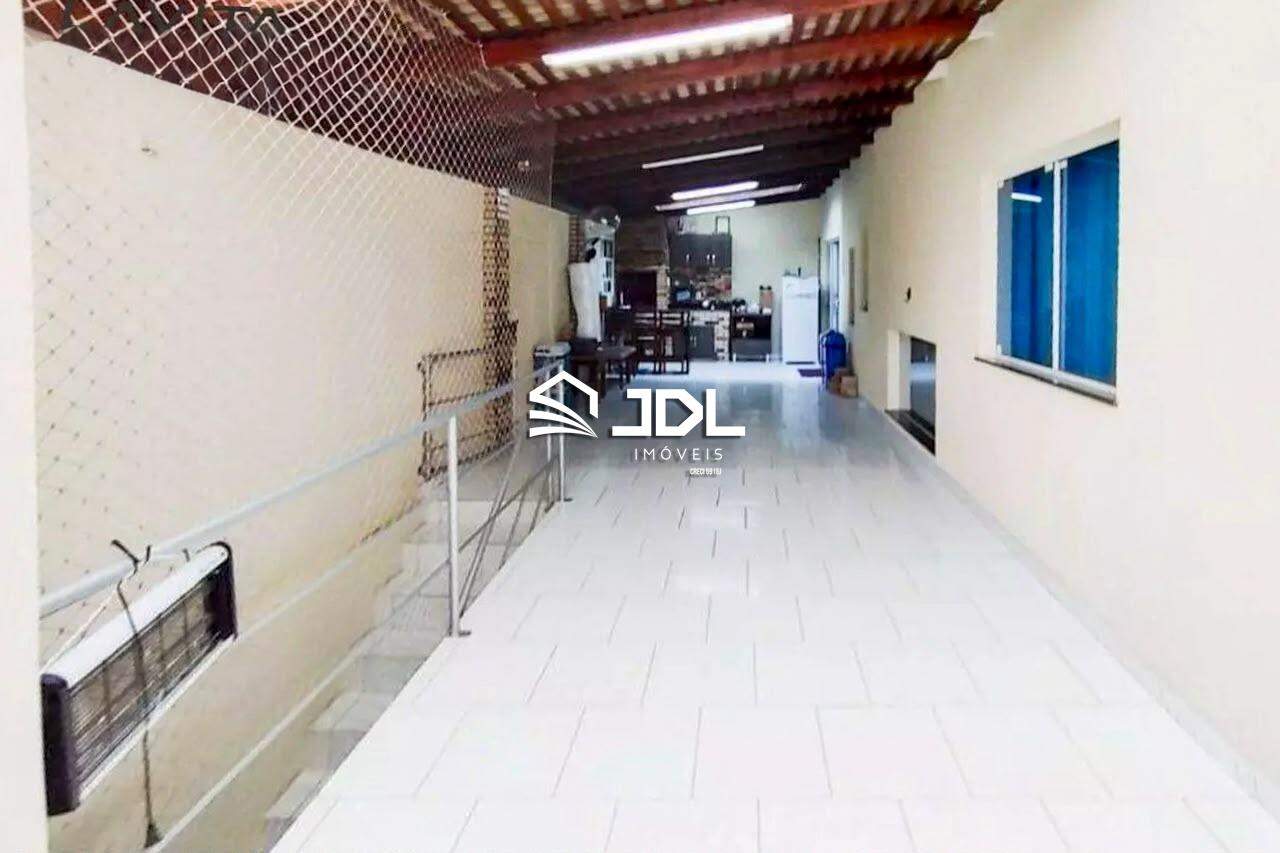 Casa à venda no bairro Ponta Aguda: 