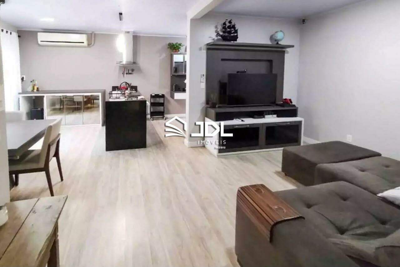 Casa à venda no bairro Ponta Aguda: 