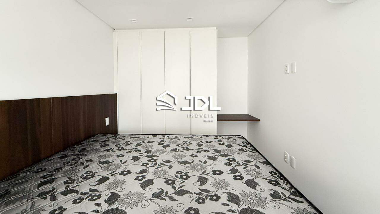 Apartamento à venda no bairro Vila Nova: