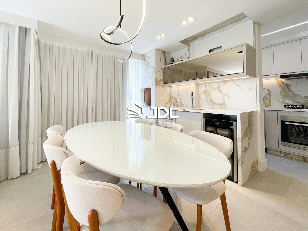 Apartamento à venda no bairro Velha: 