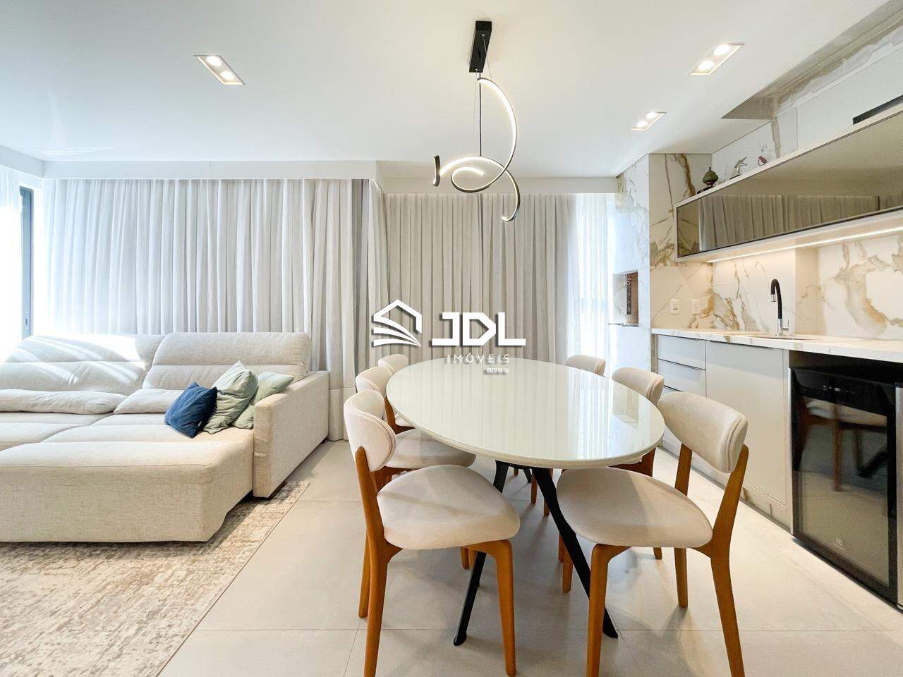Apartamento à venda no bairro Velha: 