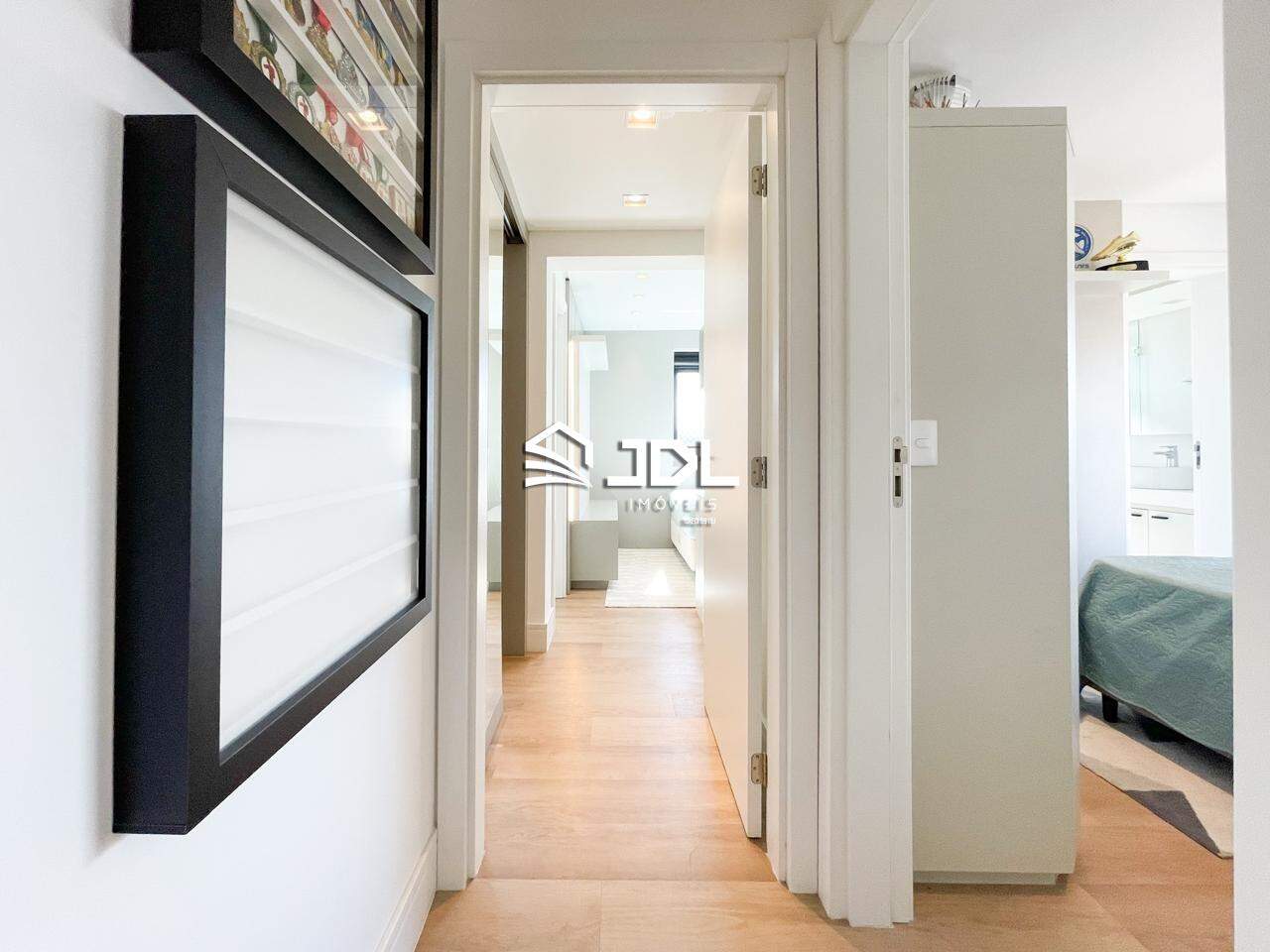 Apartamento à venda no bairro Velha: 