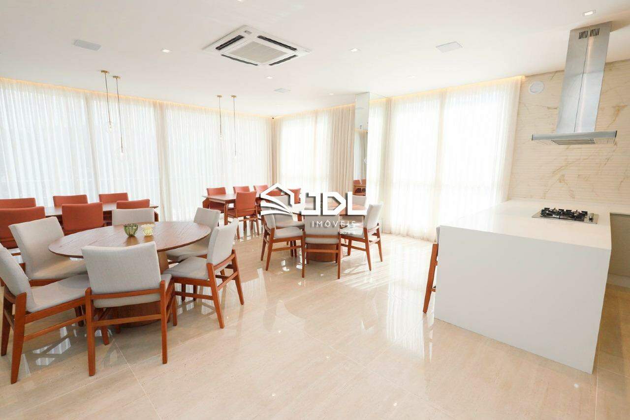 Apartamento à venda no bairro Praia Brava: