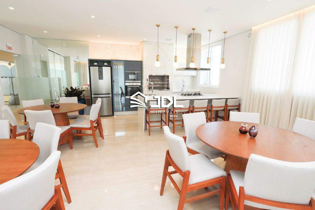 Apartamento à venda no bairro Praia Brava: