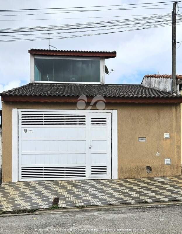 Sobrado à venda no Jardim das Flores: 