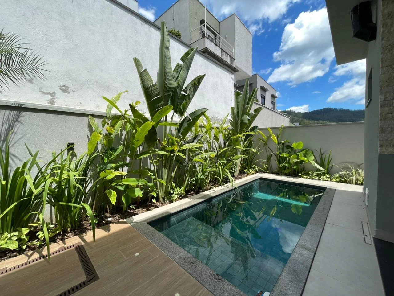 Casa em condomínio à venda no Fazenda Rodeio: 