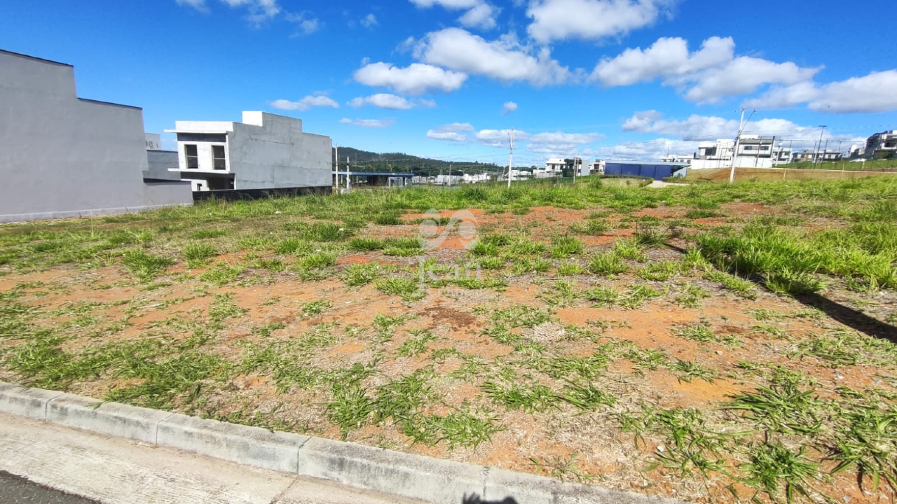 Terreno em Condomínio à venda no Porteira Preta: 
