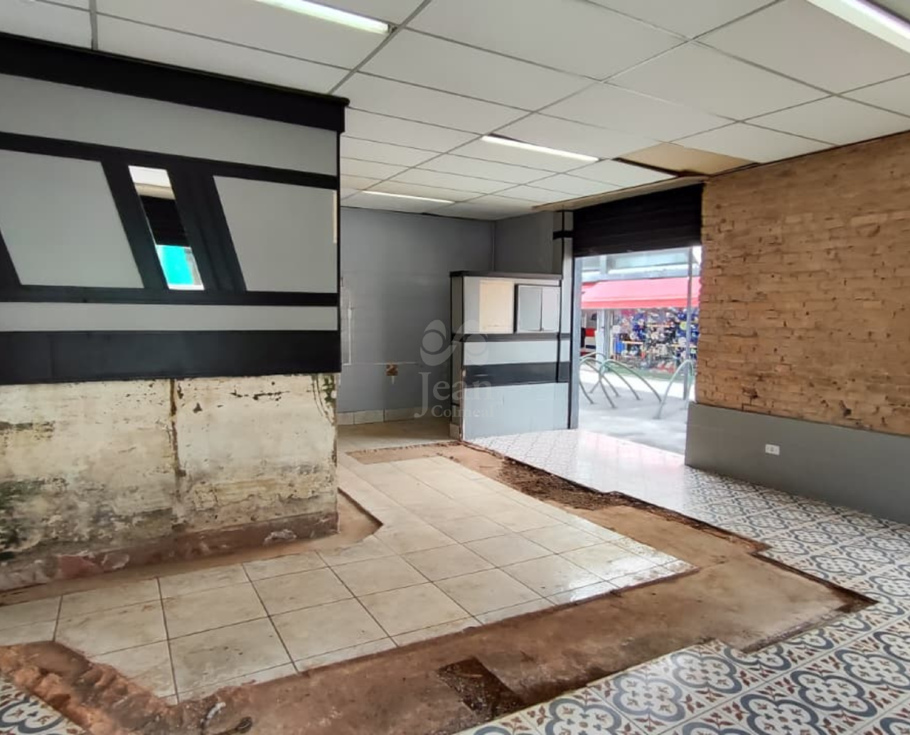 Salão Comercial para aluguel no Centro: 