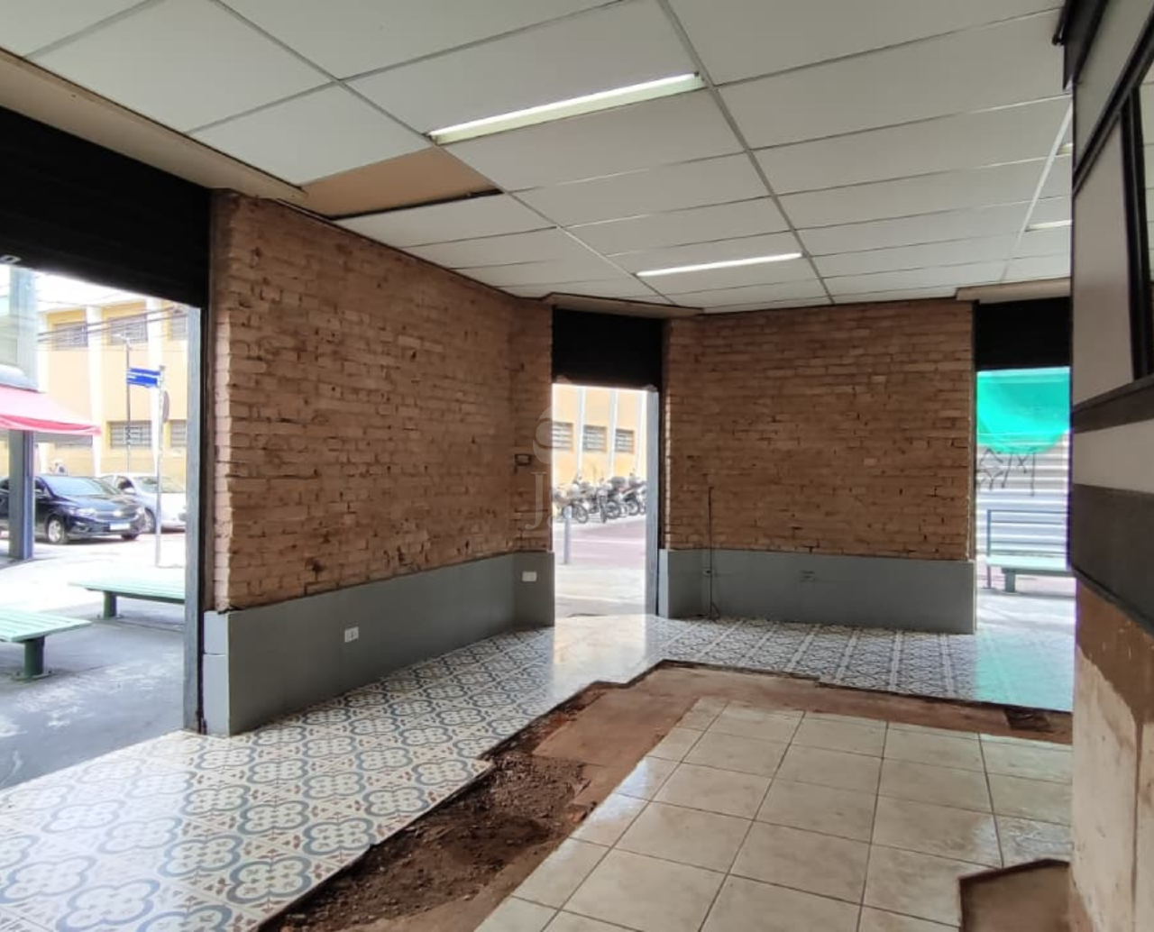 Salão Comercial para aluguel no Centro: 