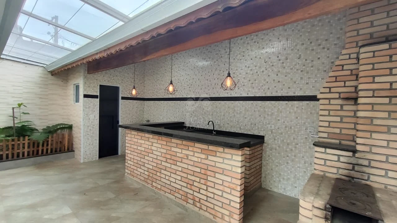 Casa em condomínio à venda no Real Park Tietê Jundiapeba: 