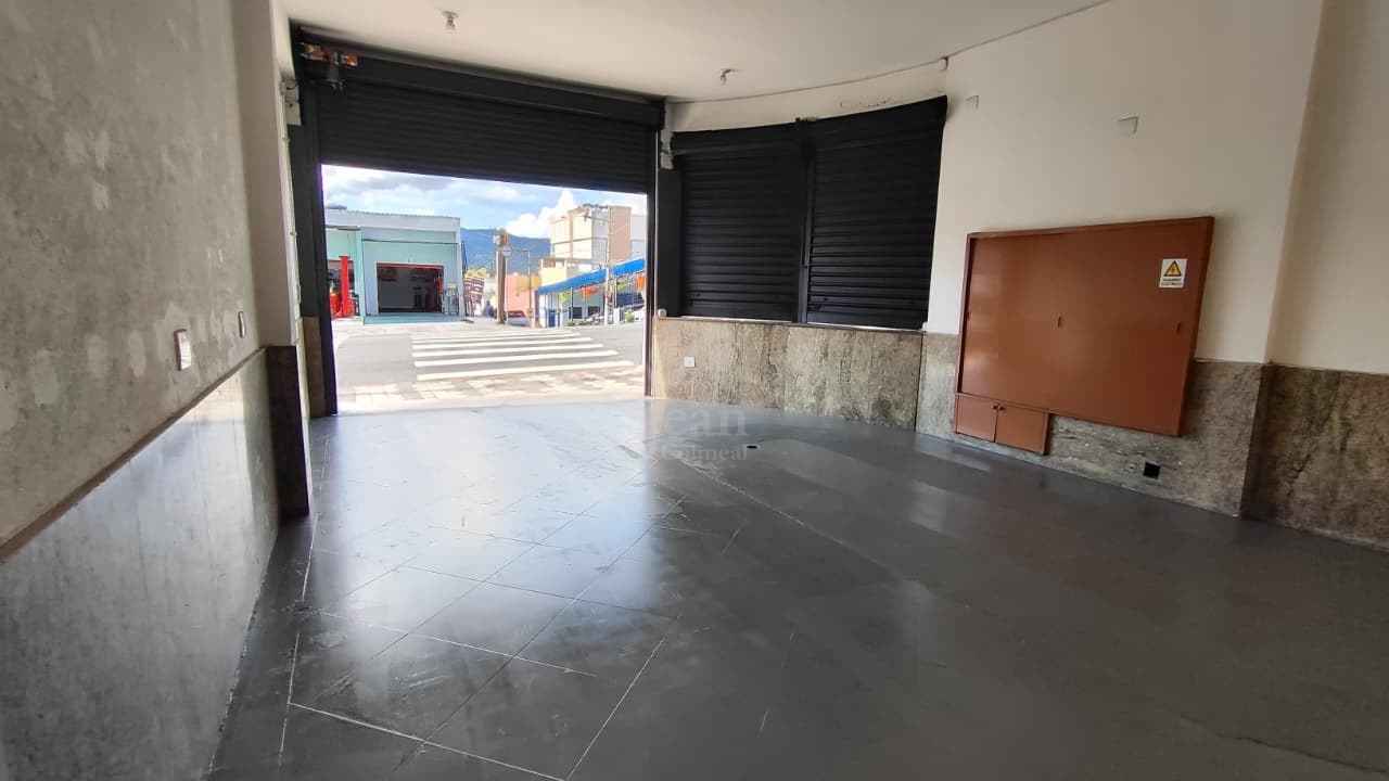 Salão Comercial para aluguel no Jardim Santista: 