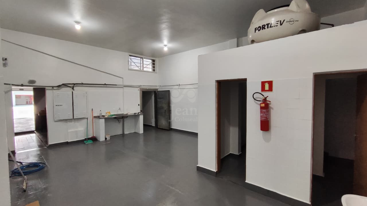 Salão Comercial para aluguel no Jardim Santista: 