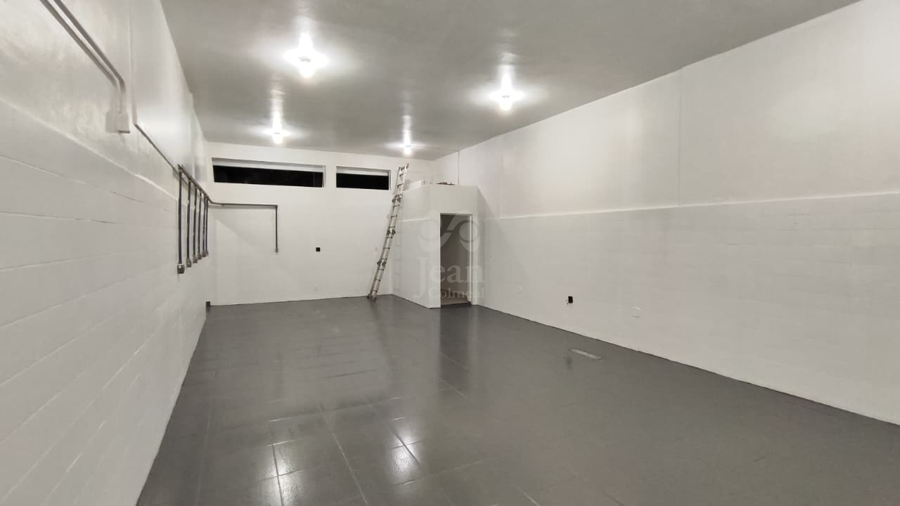Salão Comercial para aluguel no Jardim Santista: 