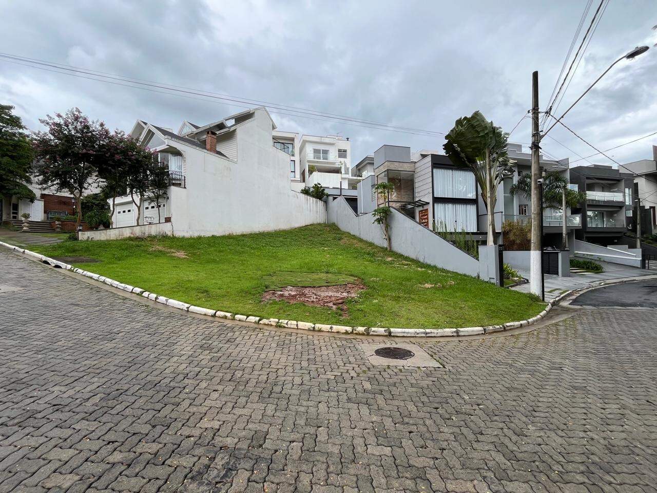 Terreno em Condomínio à venda no Mogi Moderno: 