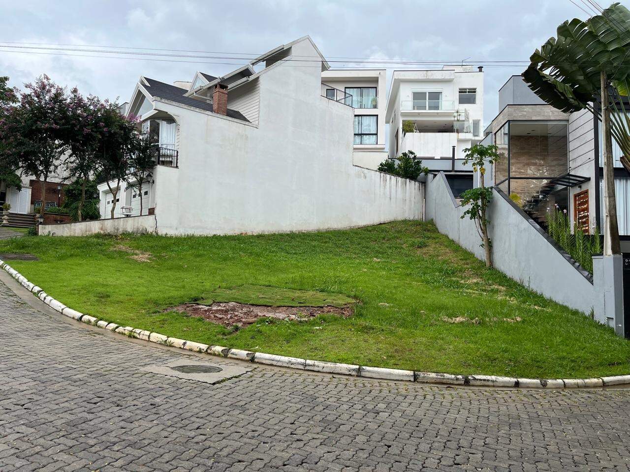 Terreno em Condomínio à venda no Mogi Moderno: 