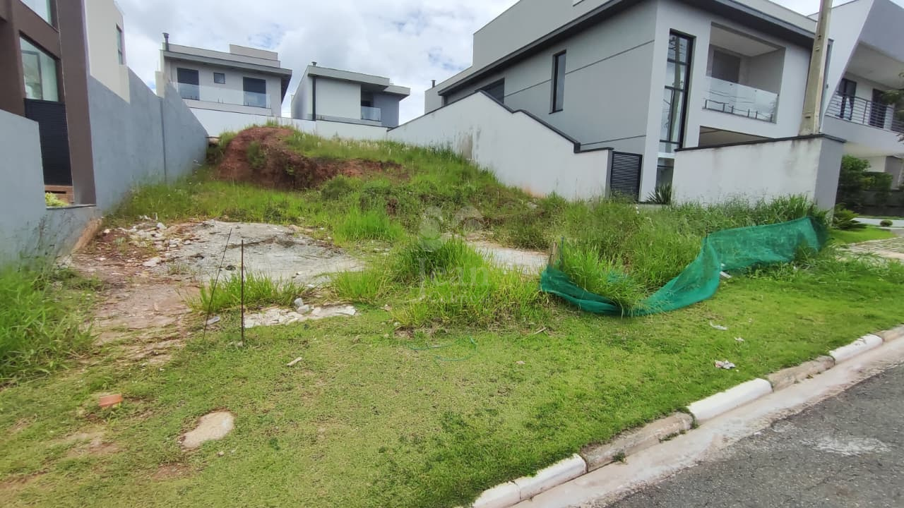 Terreno em Condomínio à venda no Cesar de Souza: 