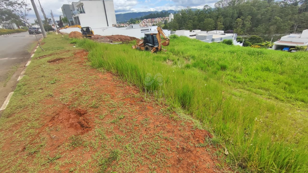 Terreno em Condomínio à venda no Cezar de Souza: 