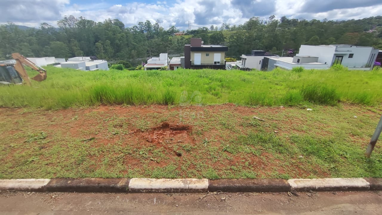 Terreno em Condomínio à venda no Cezar de Souza: 
