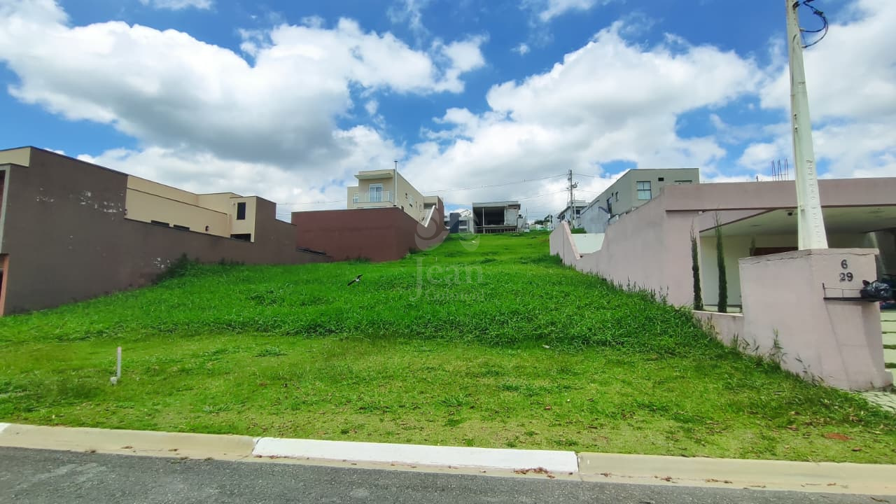 Terreno em Condomínio à venda no Cesar de Souza: 