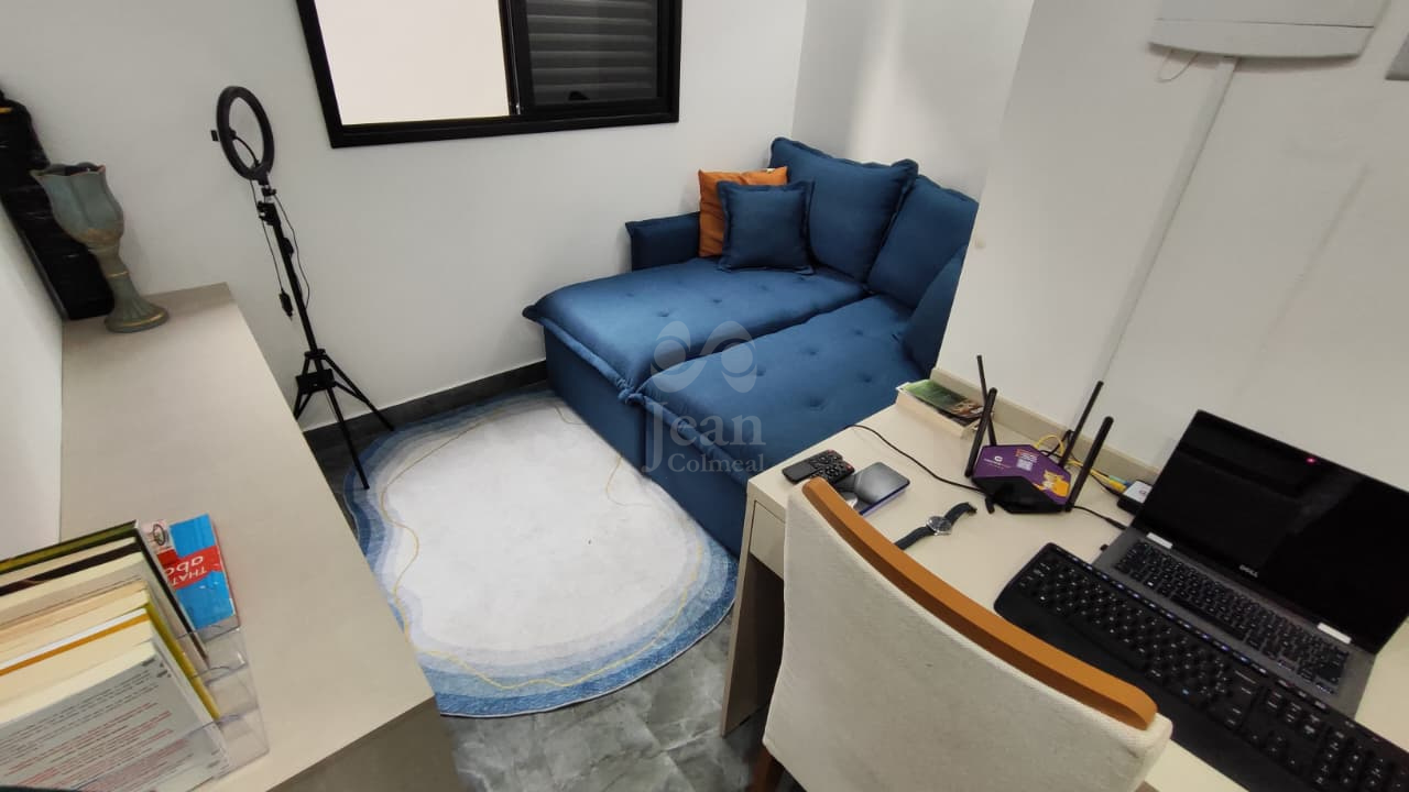 Casa em condomínio à venda no Cesar de Souza: 