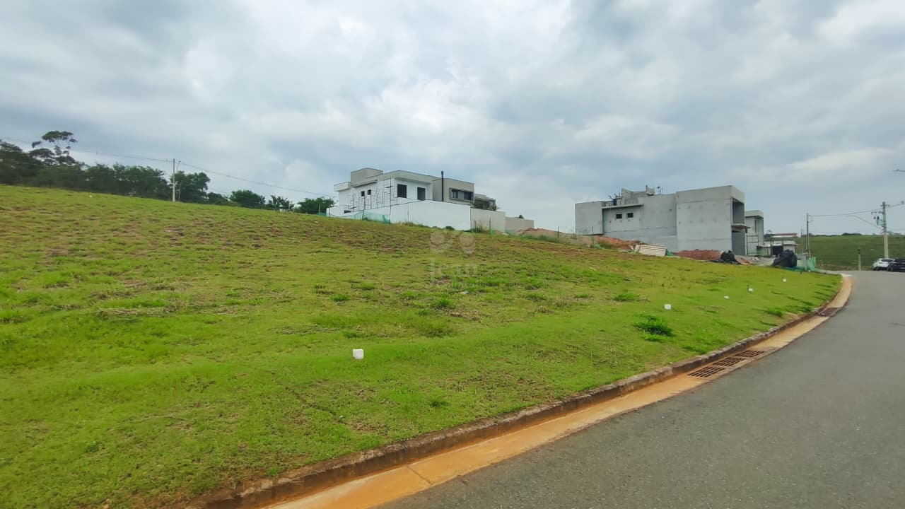 Terreno em Condomínio à venda no Porteira Preta: 