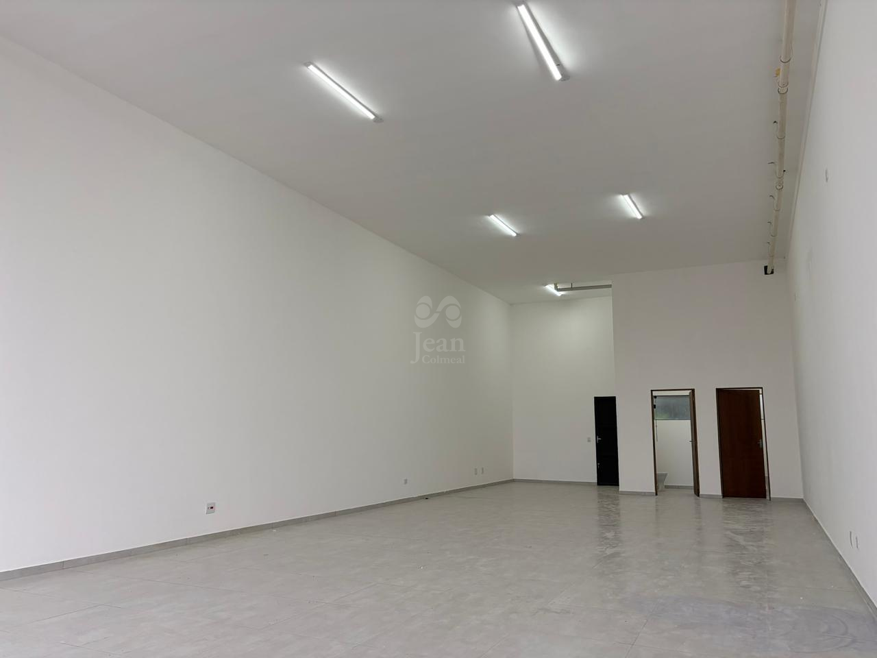 Galpão Comercial para aluguel no Vila Paulista: 