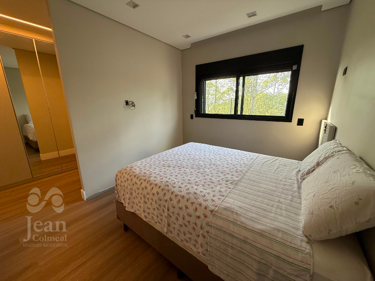 Casa em condomínio à venda no Vila Oliveira: 