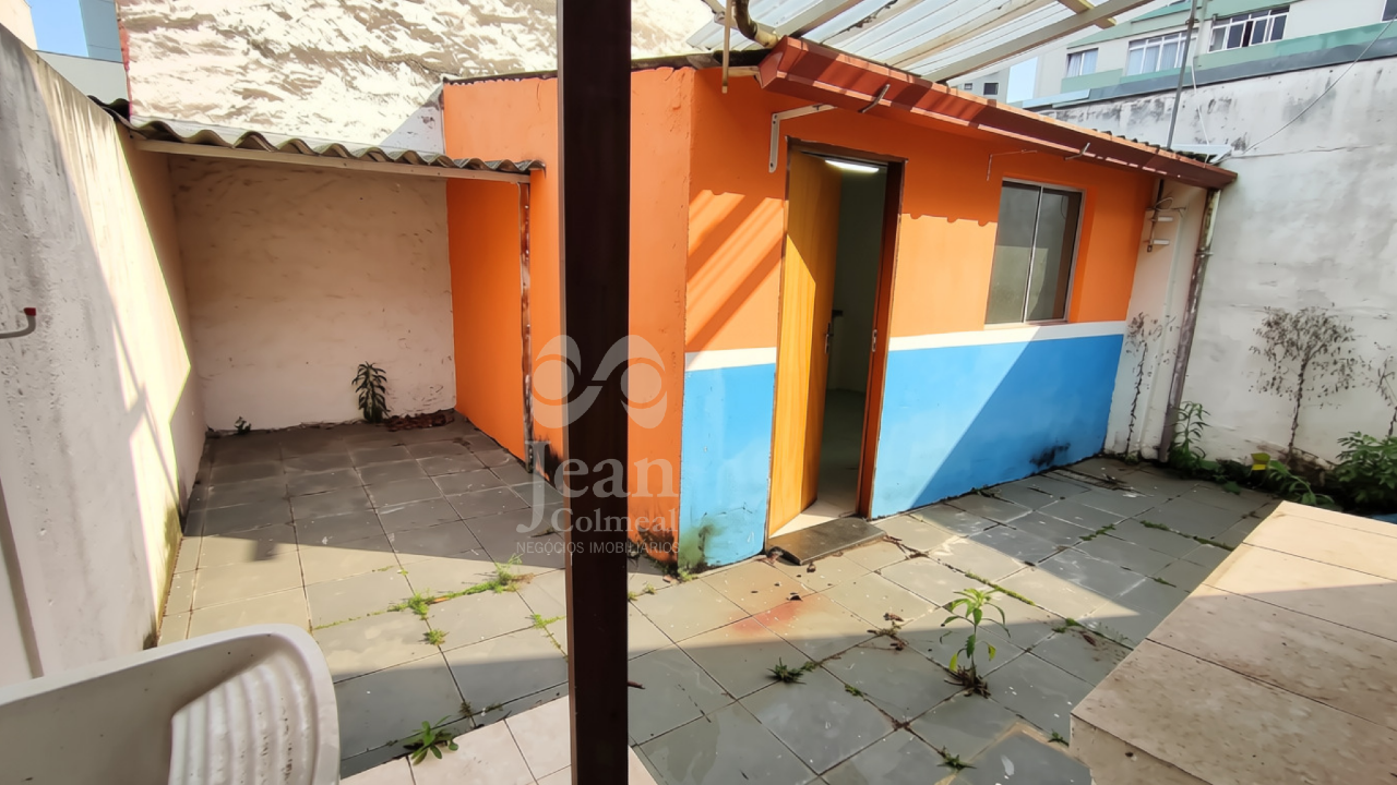 Casa à venda no Centro: 
