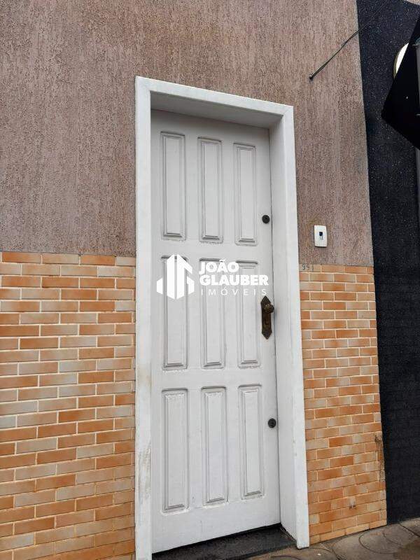 Apartamento para aluguel no Alto Maron: 