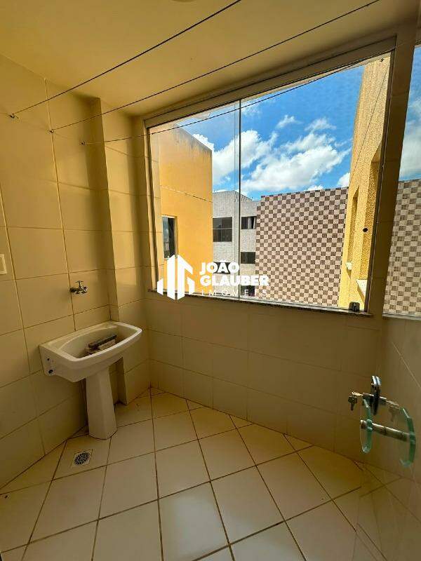 Apartamento para aluguel no Candeias: 