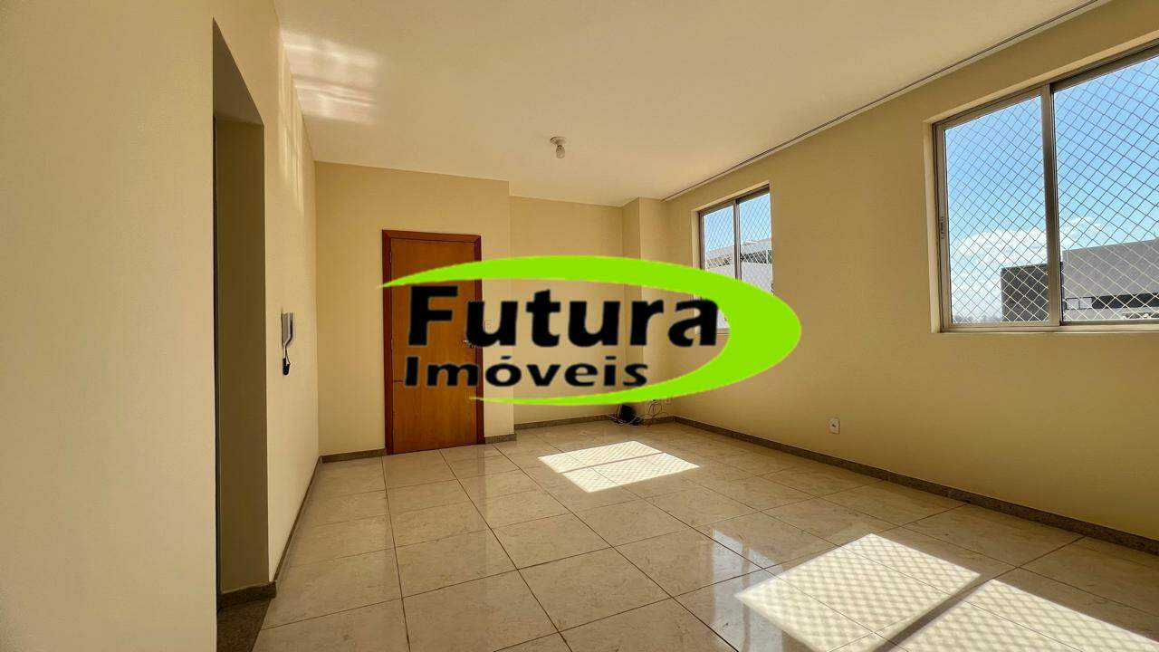 Apartamento à venda com 3 quartos, 80m² - Foto 2